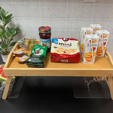 Appartamento Kipseli New Modern & Cozy 65Tv Netflix Atene Esterno foto